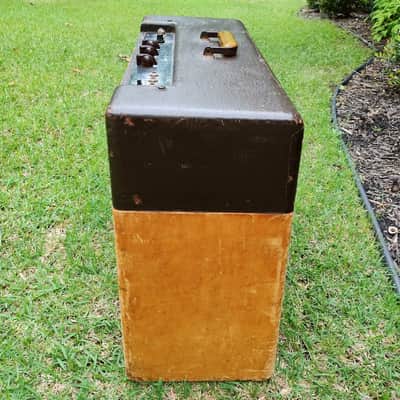 Gibson GA-30 15-Watt 12"/8" Guitar Combo 1954 - 1959 - Two-Tone Brown & Tweed image 4