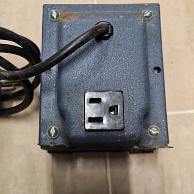 TODD Stepdown Transformer 110-220 - Made in Usa - Use USA 110volt Amps in Europe 220 volt image 2