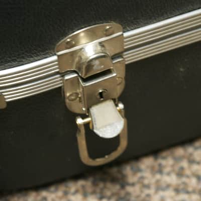 Ovation 9110 Molded  Deep Bowl Hardshell Case image 4