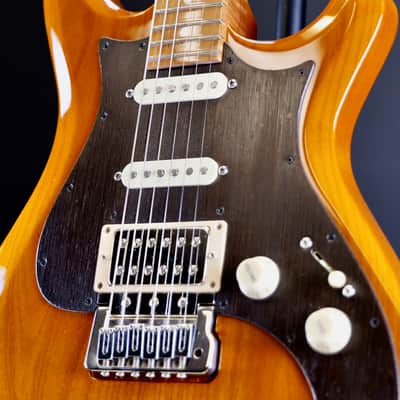 Knaggs Chesapeake Severn Trem Amber Gloss Roasted Alder/Flamed Maple image 6
