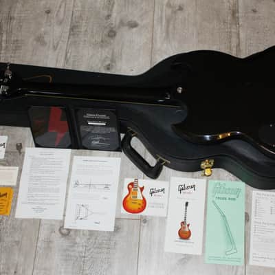 Gibson SG Angus Young Signature Aged & Signed AC/DC Custom Shop 2009 ! image 20