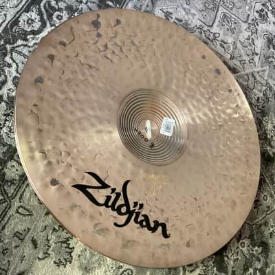 Zildjian K Constantinople 20” Vintage Orchestral Medium Heavy Cymbals Pair image 4