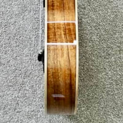 Big Island Ukulele Co Solid Golden Koa Concert Ukulele KX-CTG  W/ Carrying Case image 8