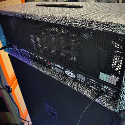 EVH 5150 III 100S 3-Channel 100-Watt Guitar Amp Head 2015 - Present - black/white gator skin imagen 4
