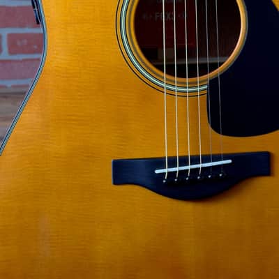 Yamaha FGX2 Red Label Dreadnought Acoustic-electric Guitar - Natural Matte image 4