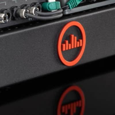 Temple Audio DUO 17 Pedalboard - Upgraded- incudes Travel Case 2020 Temple Red image 3