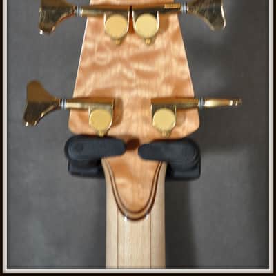 Alembic Custom left handed 4-string bass 1993 Natural Quilted Maple, mint condition image 6