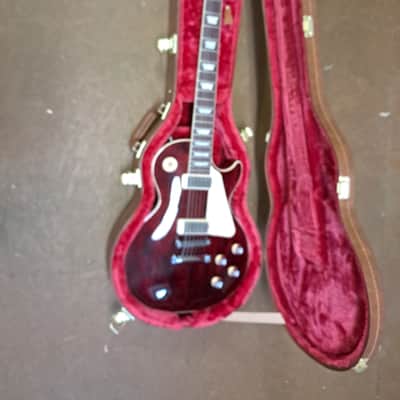 Gibson Les Paul Deluxe 2021 - Wine Red image 6