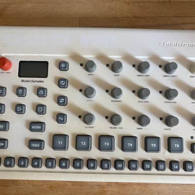 Elektron Model:Samples 2019 - 2020 - White