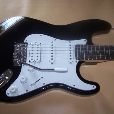Donner DST 39 Inch Full-Size Solid Body Strat Style Electric Guitar w/Gig Bag image 5