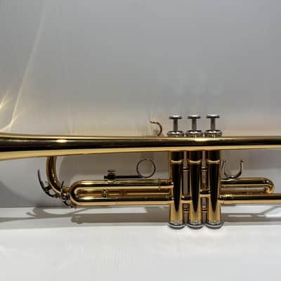 Yamaha YTR-2330 Standard Trumpet 2010s - Lacquered Brass image 4