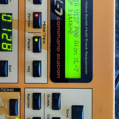 E-MU Systems XL7 AND Orbit 3 2001 - Yellow image 11