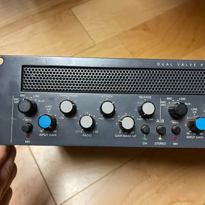 TL Audio C-1 Classic Series Dual Valve Compressor 1990s - Blue image 2