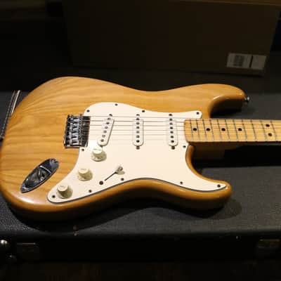 Fender Stratocaster Hardtail with 3-Bolt Neck, Maple Fretboard 1973 - 1977 - Natural image 7
