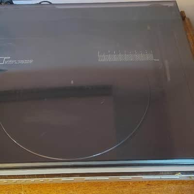 Mitsubishi LT20 linear tracking turntable in excellent condition serviced - 1980's image 5