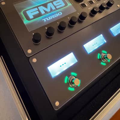 Fractal Audio FM9 Mk II Turbo – Like New – Complete Set with Case & EV-1 image 6