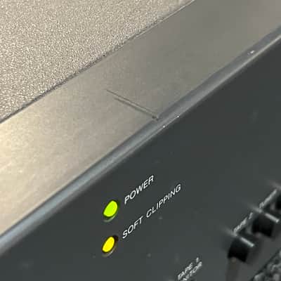 NAD Stereo Integrated Amplifier 304 image 2