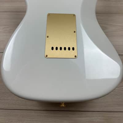 Fender Custom Shop Limited Edition 75th Anniversary Stratocaster NOS Guitar, Rosewood Fingerboard, Diamond White Pearl image 17