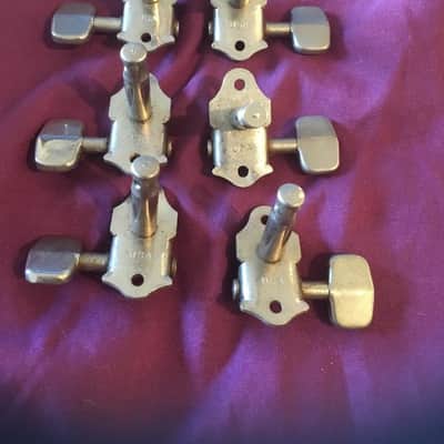 Grover Sta-tite Guitar Tuners Set ( 3+3), Square-ish Buttons, Nickel image 5