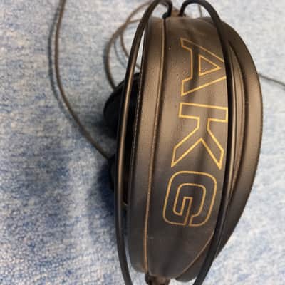 AKG  K240 Headphones image 4