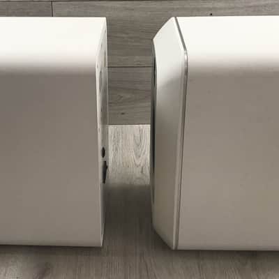 KRK V8 White Coppia image 15