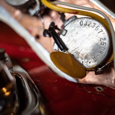 1973 Fender Bronco Dakota Red with original vibrato arm Bild 25