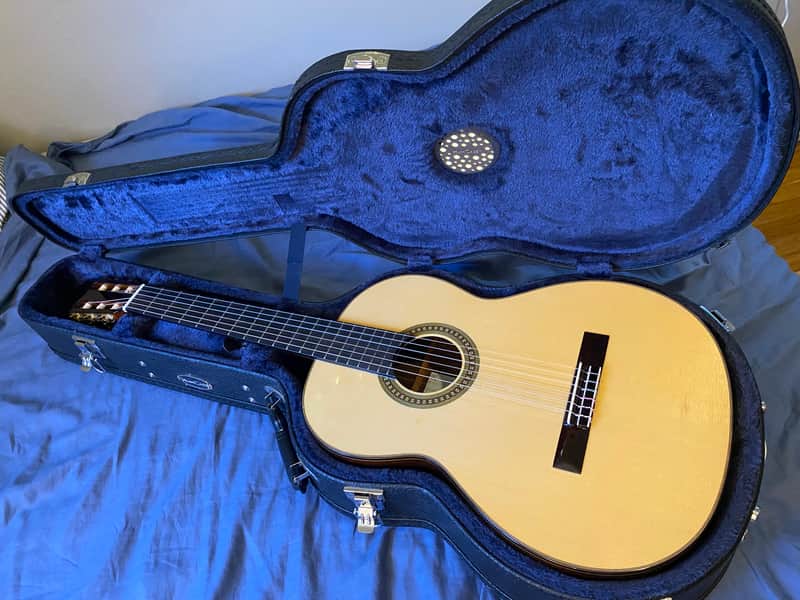 2022 Yulong Guo Hauser model / Spruce Top + HumiCase image 1