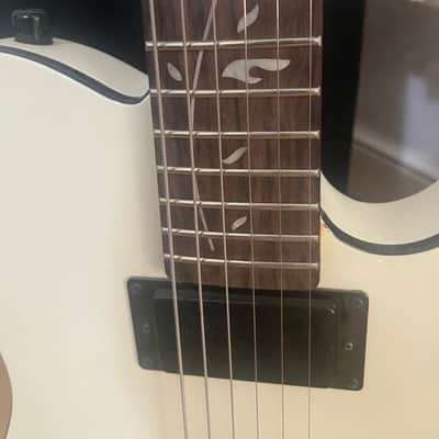 Squier Telecaster 2022 - Pearl White image 9