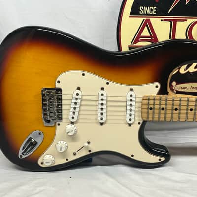 Fender Standard Stratocaster MIM - Made in Mexico Electric Guitar Bild 2