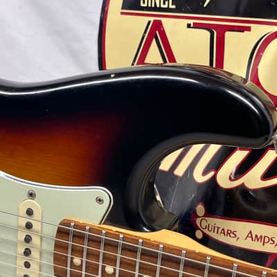 Fender Road Worn '60s Stratocaster Strat Electric Guitar - 3-Color Sunburst image 3
