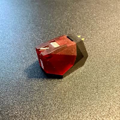 Ortofon 2M Red Cartridge image 1