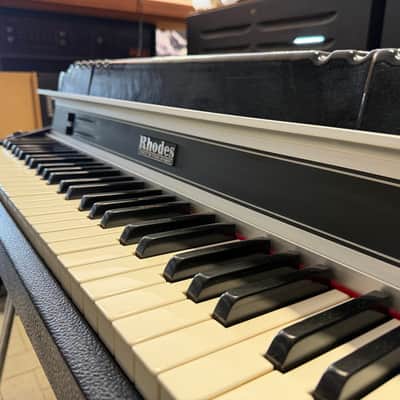Rhodes Mark II 54 image 6