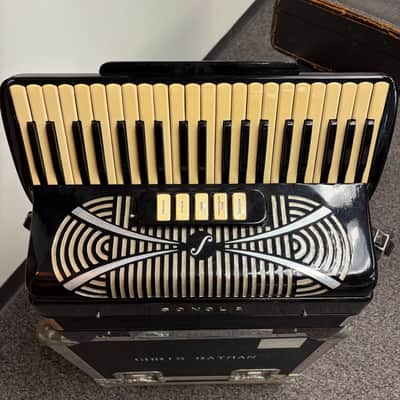 Sonola 120 Bass Piano Accordion SS5 LMH w/case Italy 1950s Black (used) image 3