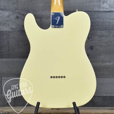 Mint Fender Vintera III Mid 60s Telecaster - Vintage Blonde with Gigbag image 2