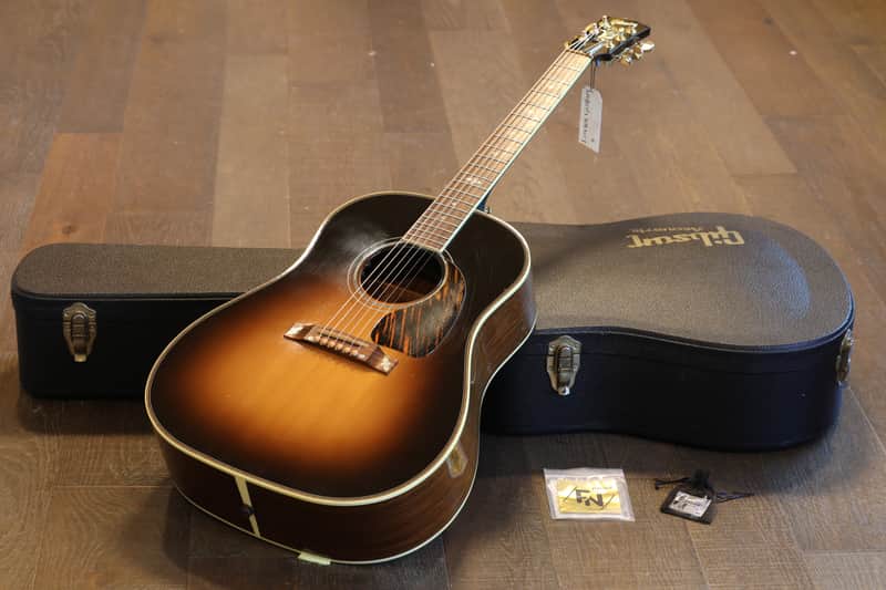 Gibson J-45 Custom 2009 - 2017 | Reverb Canada