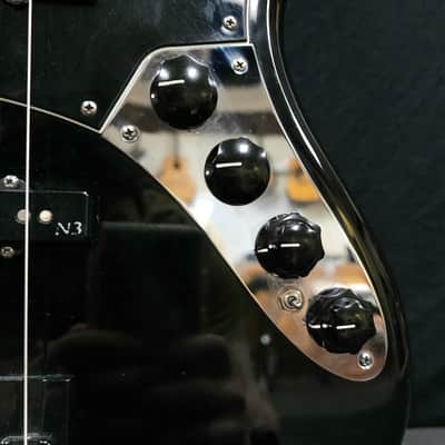 2011 Fender American Special Deluxe Jazz Bass image 4