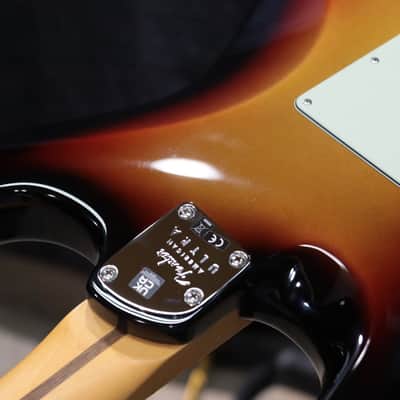Fender American Ultra Stratocaster HSS Ultraburst El. Guitar w/Case #US22040712 image 19