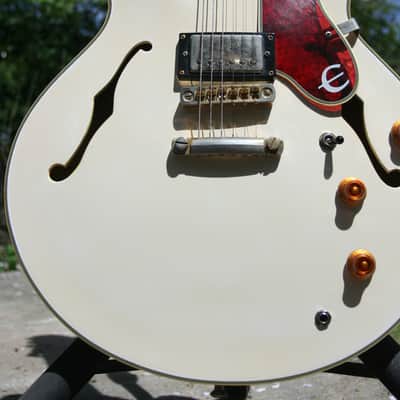 Epiphone Sheraton II Early 90s white / gold hardware image 1
