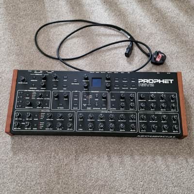 Dave Smith Instruments Prophet Rev2 Desktop 8-Voice Polyphonic Synthesizer 2017 - 2018 - Black image 1