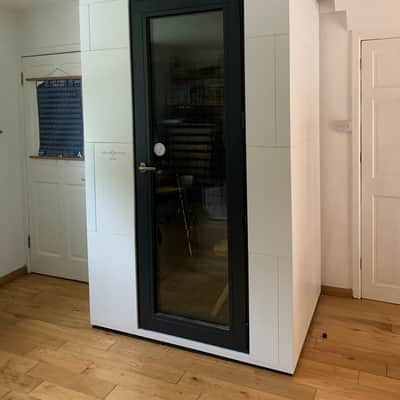 Studio Bricks accoustic sound proofed recording/practice booth Studio Bricks one 2021 White image 6
