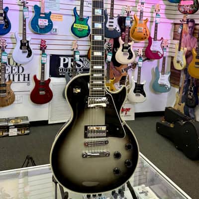 Gibson Les Paul Custom Electric 2012, Silverburst with Case - Pre Owned image 2