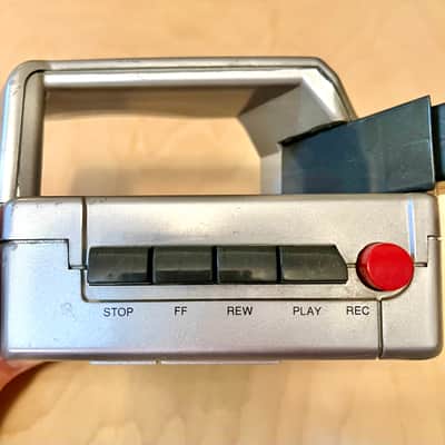 Deluxe Talkboy image 4