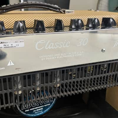 Peavey Classic 30 made in USA ca. 2005 * all tube 2-Channel 30-Watts 1x12" Guitar Combo * sounds great * fine vintage clean and overdrive sounds * only 699€ * Bild 2