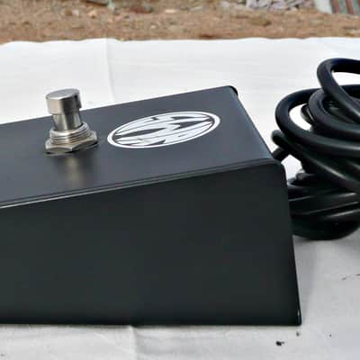 SWR 350X SubWave Activator Amplifier Footswitch 1 Button Amplifier Footswitch For SWR 350X Bass Amp Head - PV Music Guitar / Amp Shop Tested - Works / Functions / Looks Great - Excellent Condition image 6