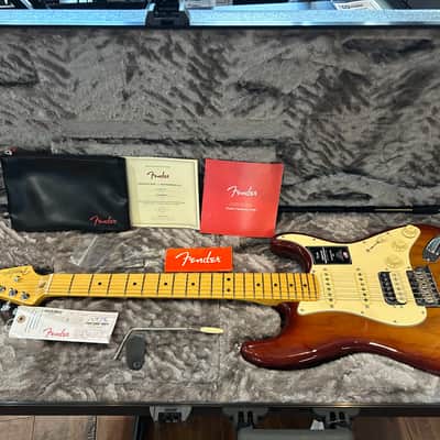 Fender American Pro II Stratocaster HSS, Sienna Sunburst /7lbs. 8.7oz. #US240002975 image 2