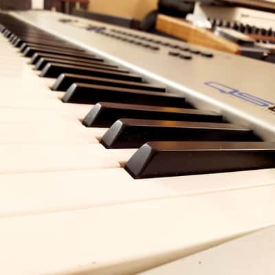 MUST SEE!!! ALESIS QS8.2 STAGE PIANO FULLY SERVICED AND IN AMAZING CONDITION! image 5