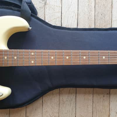 Fender Stratocaster Kenny Wayne Shepherd Cross Graphic Arctic White 2014 - MINT image 3