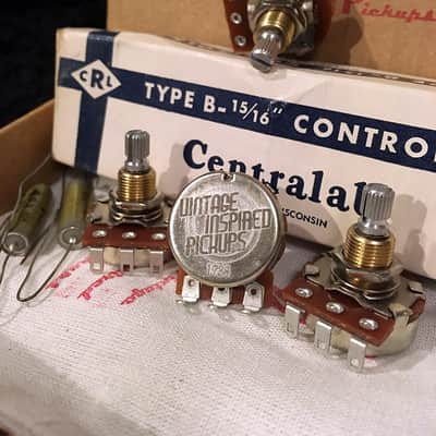 4 Vintage Inspired Pickups VIPots 550k split shaft + NOS .022 µF Paper In Oil capacitors wiring kit image 2