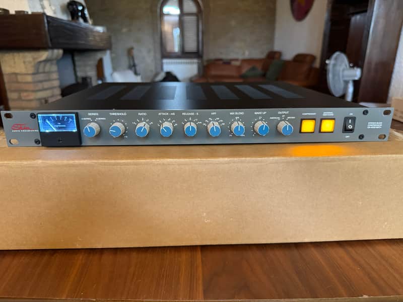 Stam Audio SA-4000Mk3+ SSL style bus compressor image 1