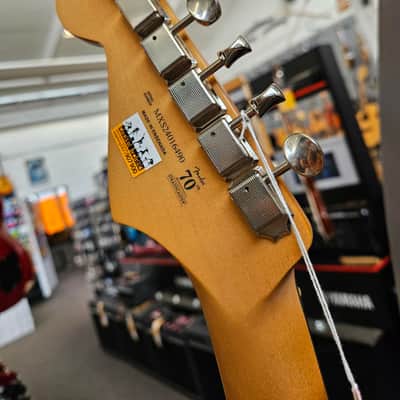 Fender 70th Anniversary Player Strat Nebnoir image 8